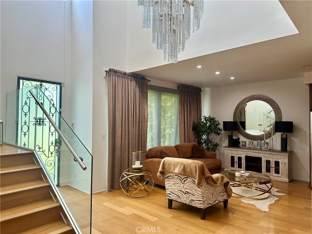 Photo of 14721 Valley Vista BLVD, Sherman Oaks, CA 91403 (MLS # SR26116249)