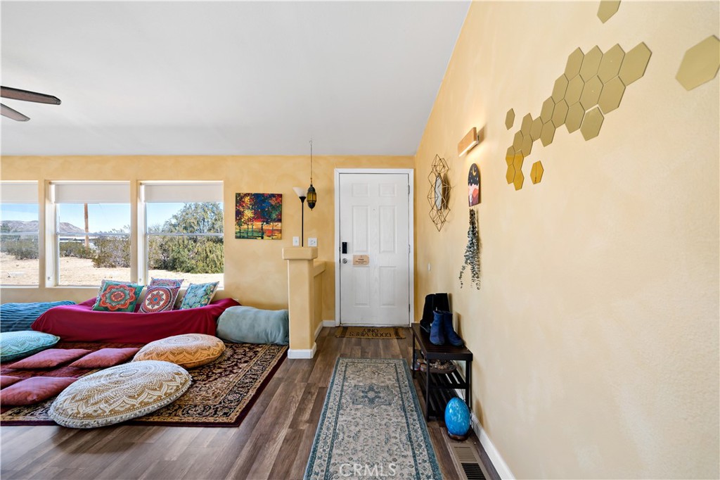 61375 Leslie Lane