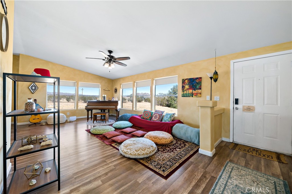 61375 Leslie Lane