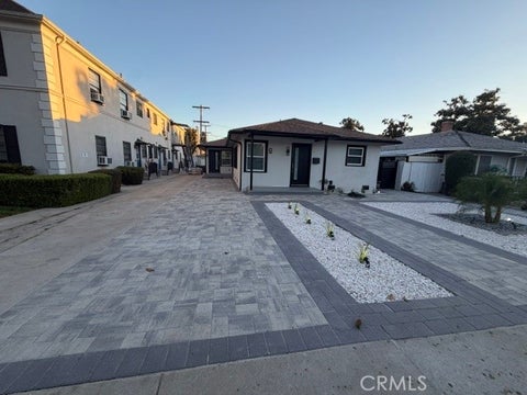 Photo of 1454 E Wilson AVE, Glendale, CA 91206 (MLS # GD26216170)