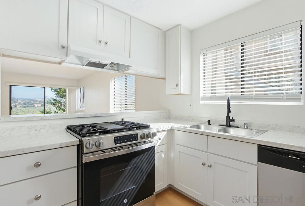 32024 Del Cielo Oeste 19