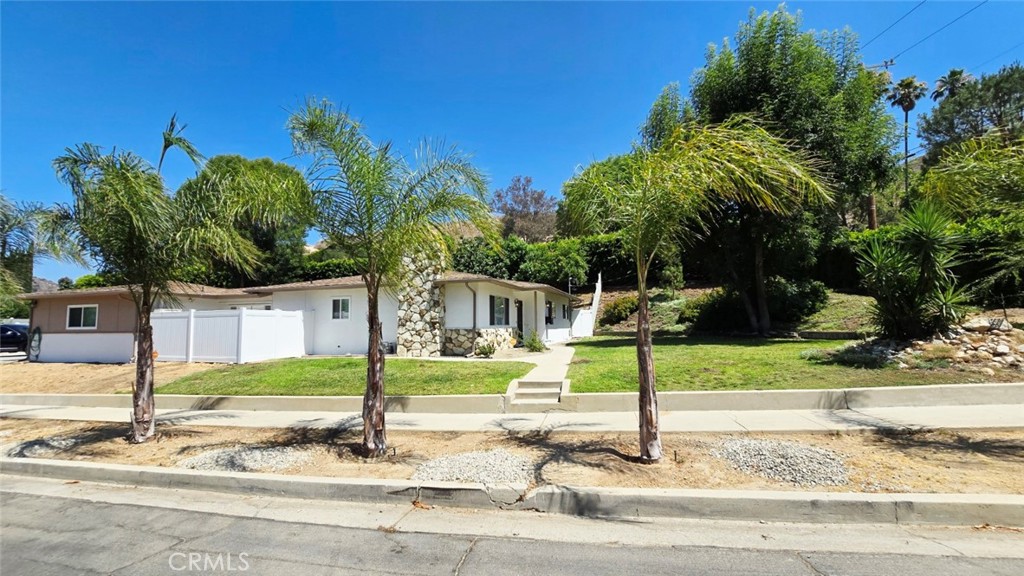 Properties 1 11141 Mcvine Avenue