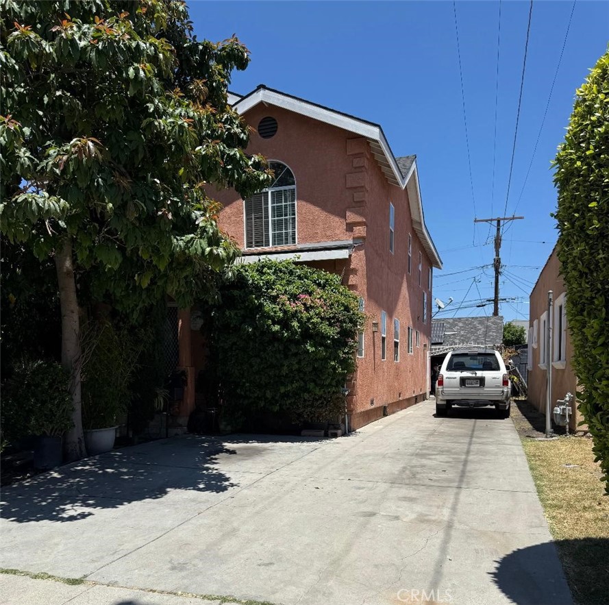 3252 Cattaraugus Avenue