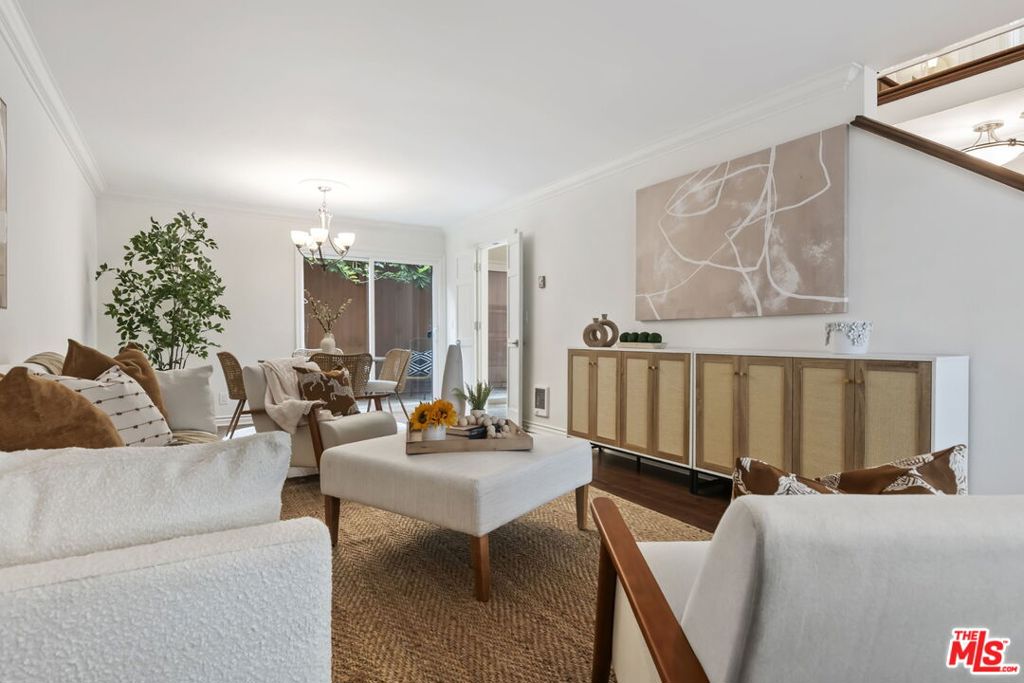 1011 5th Street 2
