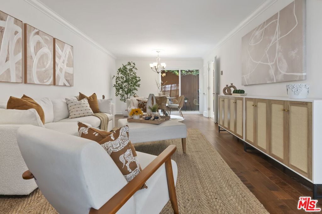 1011 5th Street 2