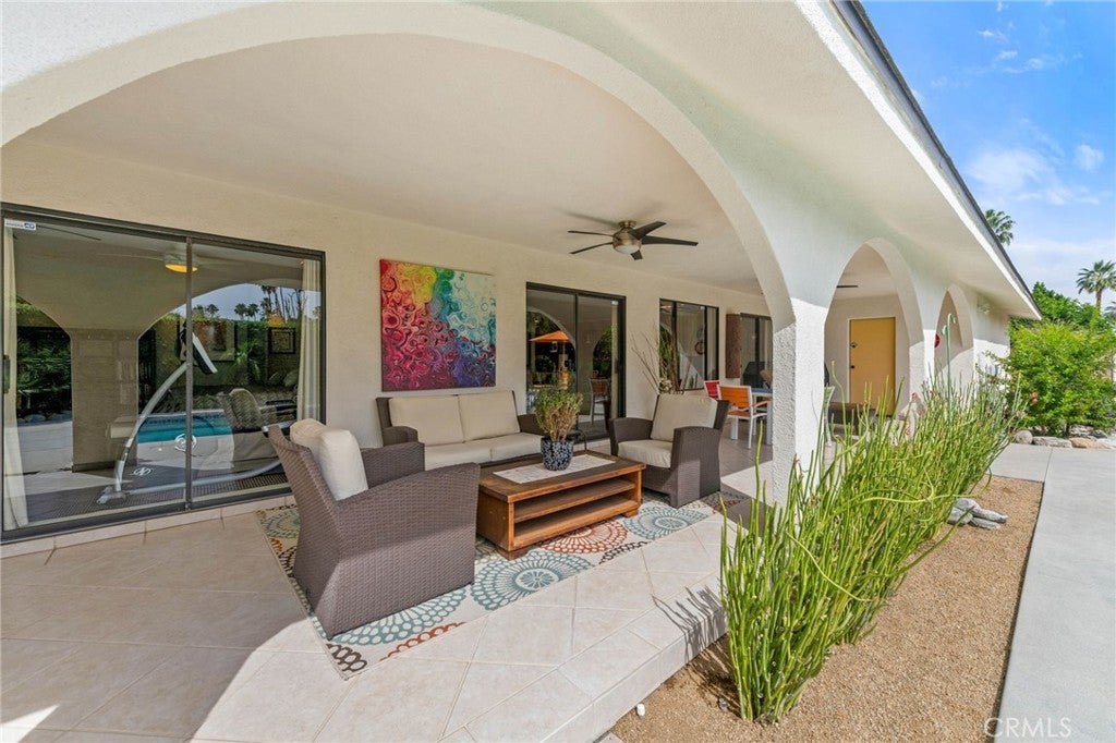 1200 S. Manzanita Avenue