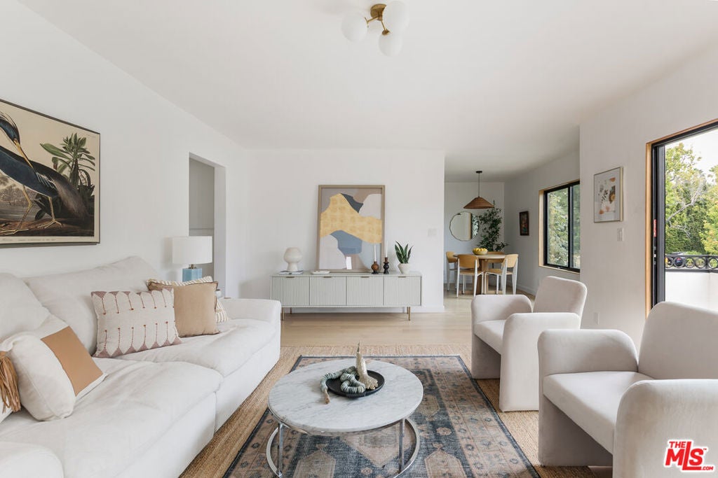 4412 Finley Avenue 5, Los Angeles CA 90027