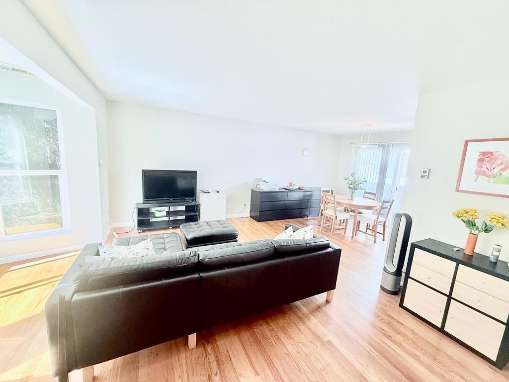 786 Arguello Street 108