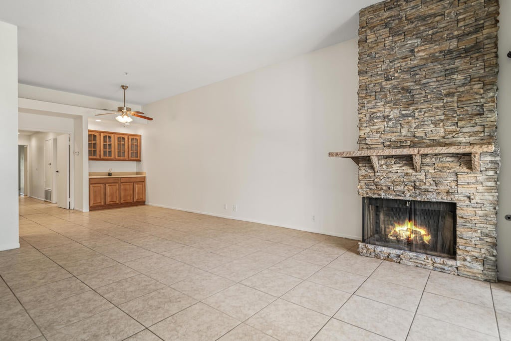 2601 S Broadmoor Drive 27