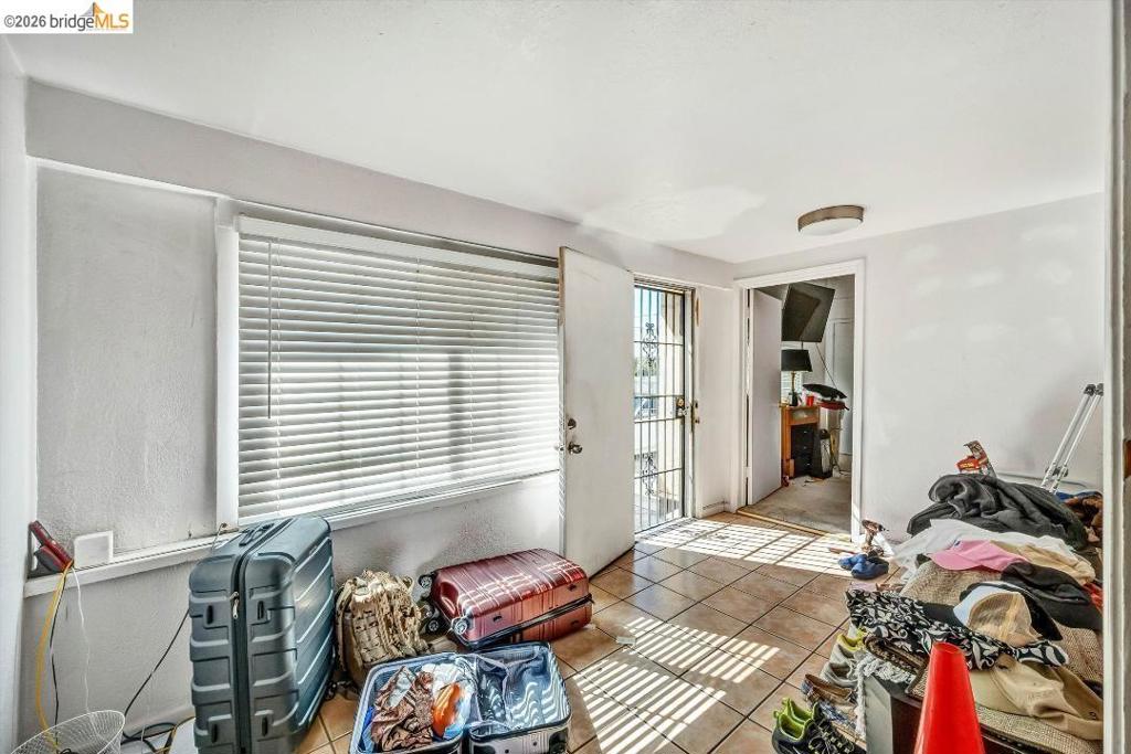 249 Valle Vista AVE