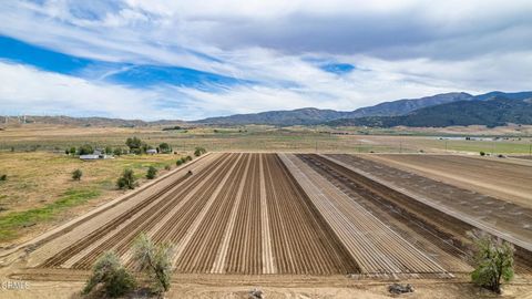 Photo of 0 Highline Lot 6, Tehachapi, CA 93561 (MLS # V1-30130) Photo of 0 Highline Lot 6, Tehachapi, CA 93561 (MLS # V1-30130)