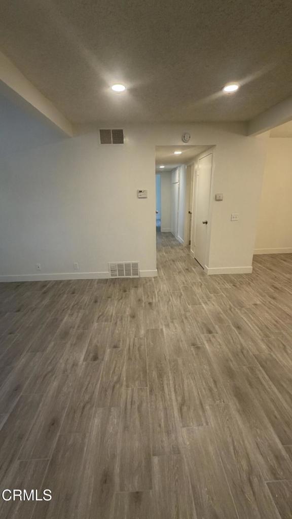 Ventura: Other - 0025 - Residential Lease