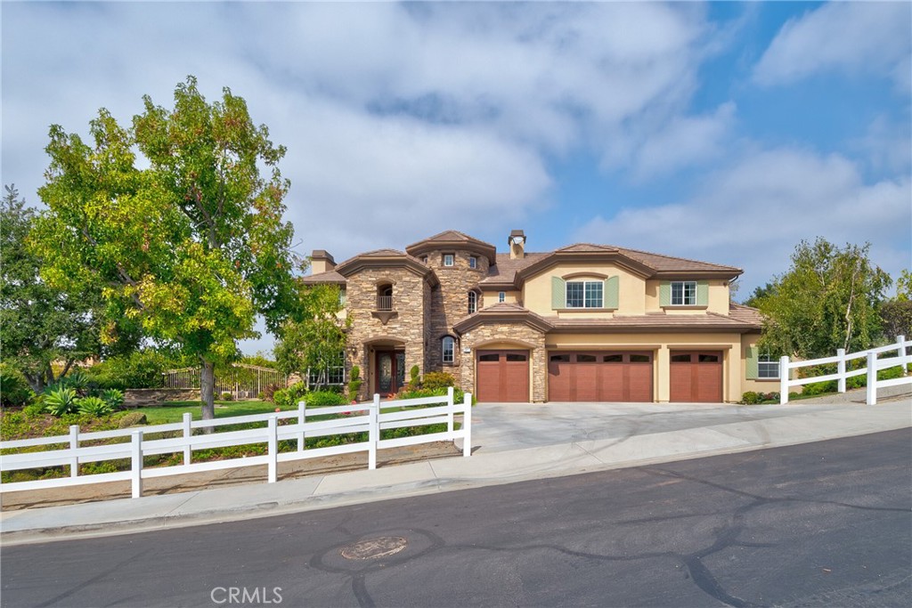 3971 Hollow Ridge Court