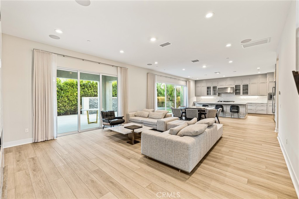 185 Orchid Ct