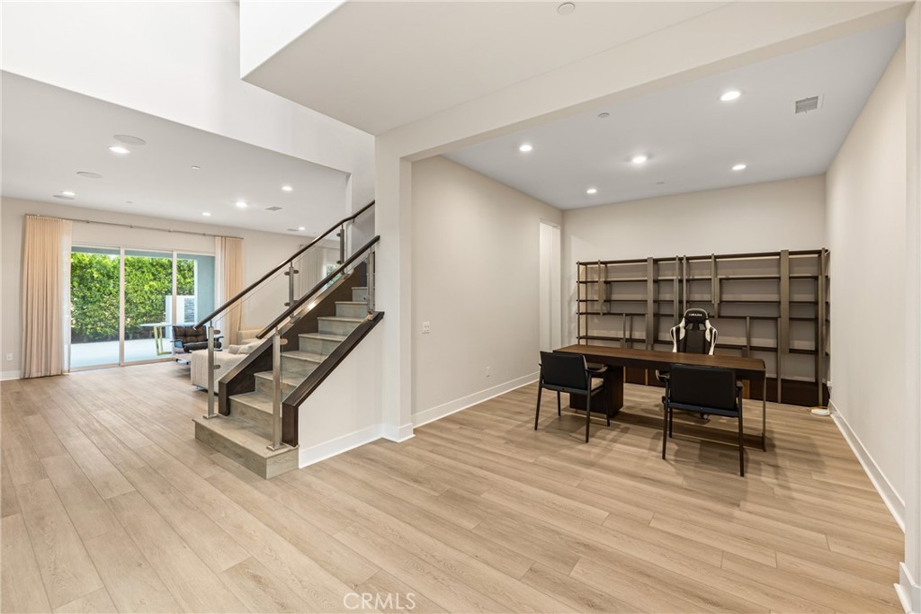 185 Orchid Ct