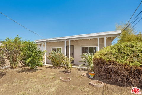 Photo of 3943 Seneca Avenue, Los Angeles, CA 90039 (MLS # 26946999)