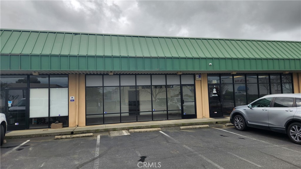 Conveniently located with easy Highway access. This Commercial flex space consists of a warehouse with a large office/showroom, in-suite restroom, roll-up door, and ample parking. Situated in South Chico near Home Depot/Lowes, with Commercial Services (CS) zoning, which offers a variety of allowable uses.