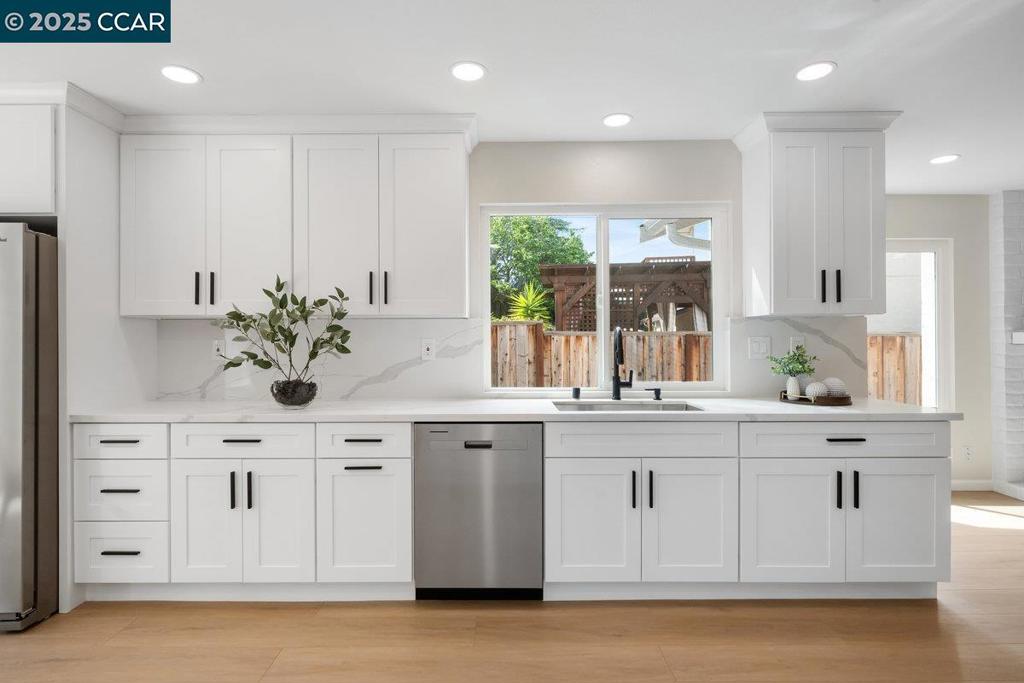 BRIAR RIDGE - Residential