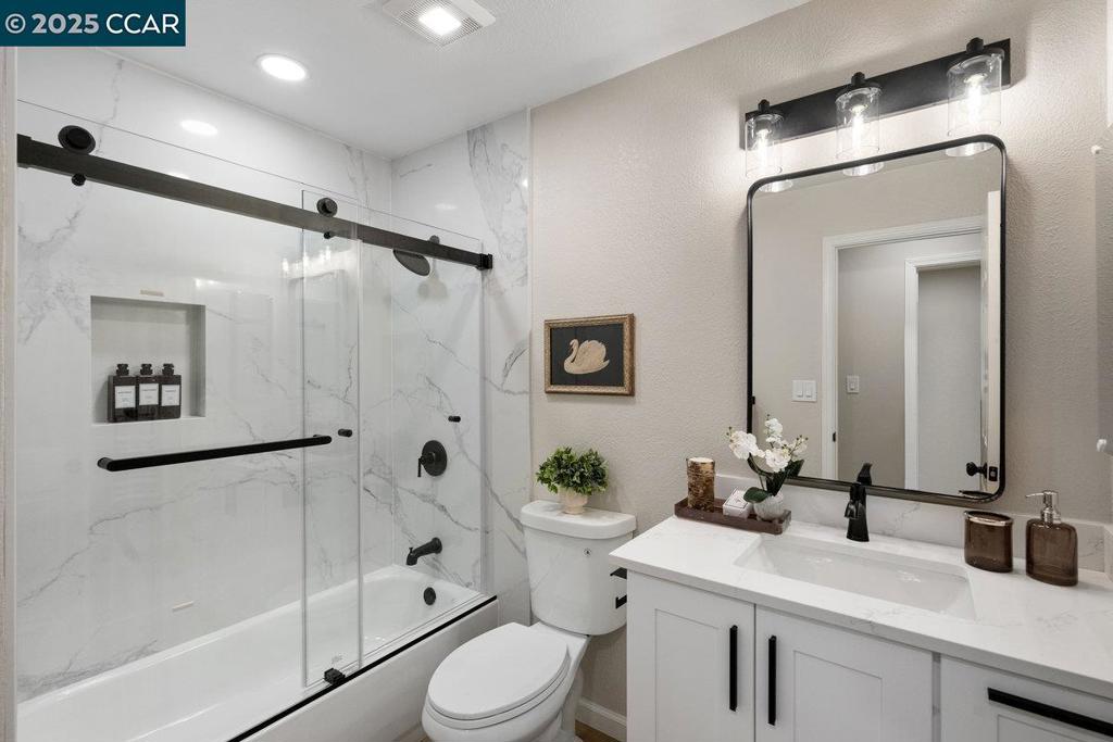 BRIAR RIDGE - Residential