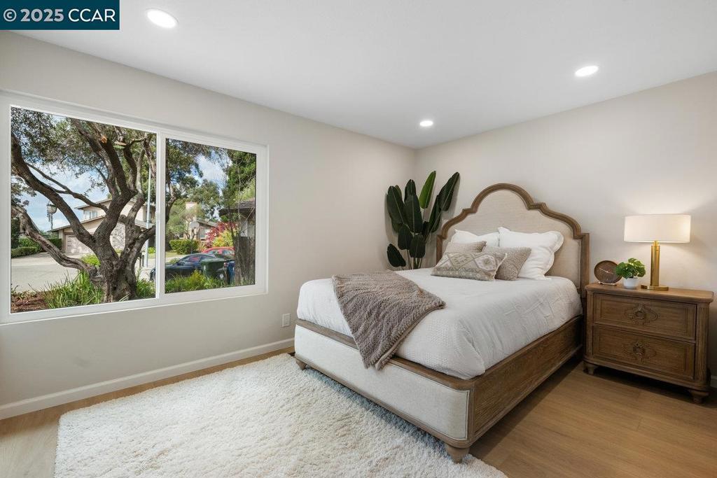 BRIAR RIDGE - Residential