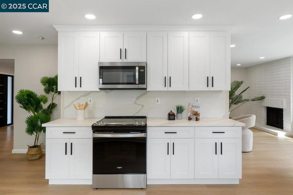 BRIAR RIDGE - Residential