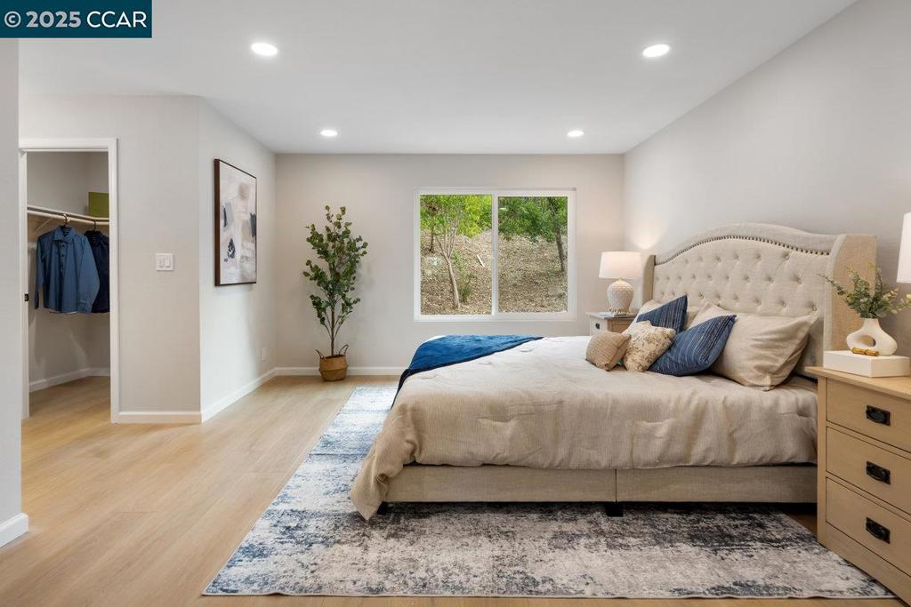 BRIAR RIDGE - Residential