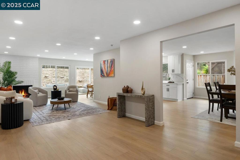BRIAR RIDGE - Residential
