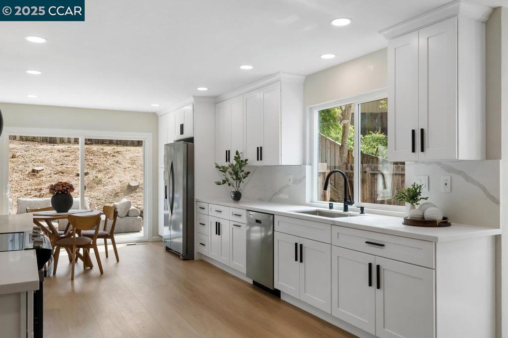 BRIAR RIDGE - Residential