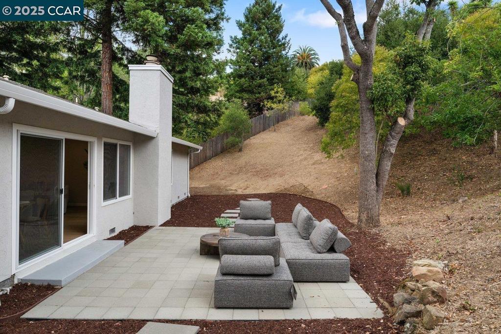 BRIAR RIDGE - Residential