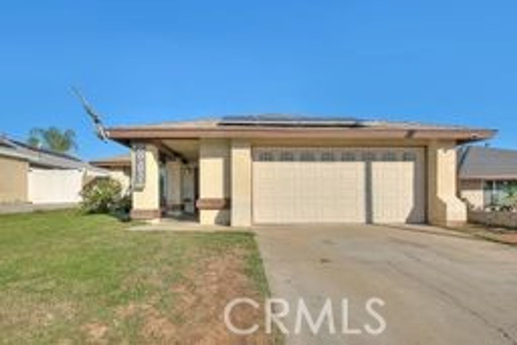 Photo of 6292 Candle Light Dr, Jurupa Valley, CA 92509 (MLS # IG25266366)