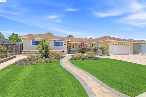 Photo of 5157 Eggers Dr DR, Fremont, CA 94536 (MLS # 41139353)