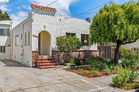 Photo of 1059 Talbot Ave Ave, Albany, CA 94706 (MLS # 41132707)