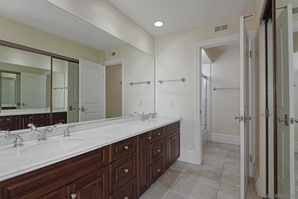 La Jolla - Residential Lease