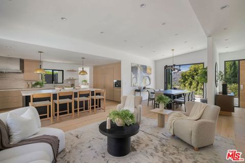 Tiny photo for 13535 Bayliss Road, Los Angeles, CA 90049 (MLS # 25588291)