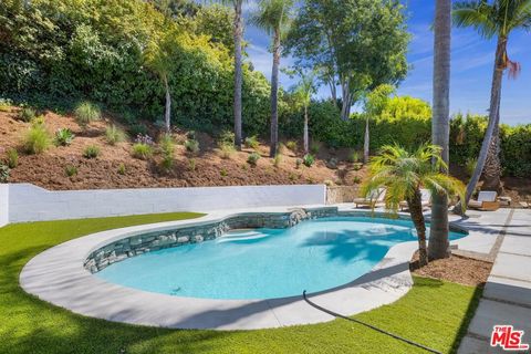 Tiny photo for 13535 Bayliss Road, Los Angeles, CA 90049 (MLS # 25588291)