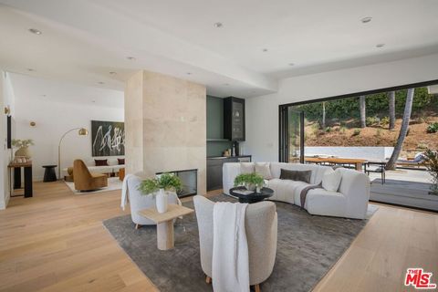 Tiny photo for 13535 Bayliss Road, Los Angeles, CA 90049 (MLS # 25588291)