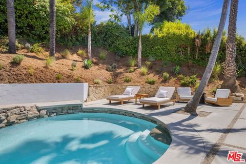 Tiny photo for 13535 Bayliss Road, Los Angeles, CA 90049 (MLS # 25588291)