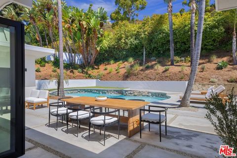 Tiny photo for 13535 Bayliss Road, Los Angeles, CA 90049 (MLS # 25588291)