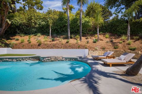 Tiny photo for 13535 Bayliss Road, Los Angeles, CA 90049 (MLS # 25588291)