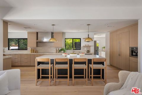 Tiny photo for 13535 Bayliss Road, Los Angeles, CA 90049 (MLS # 25588291)