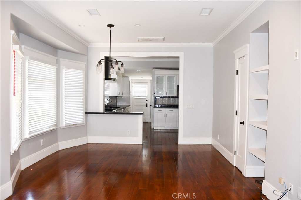 268 N Grand