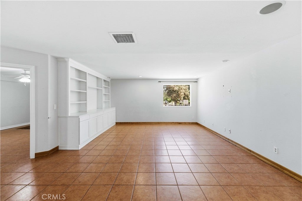 4806 W Avenue M14