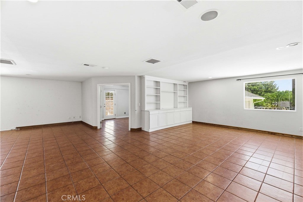 4806 W Avenue M14