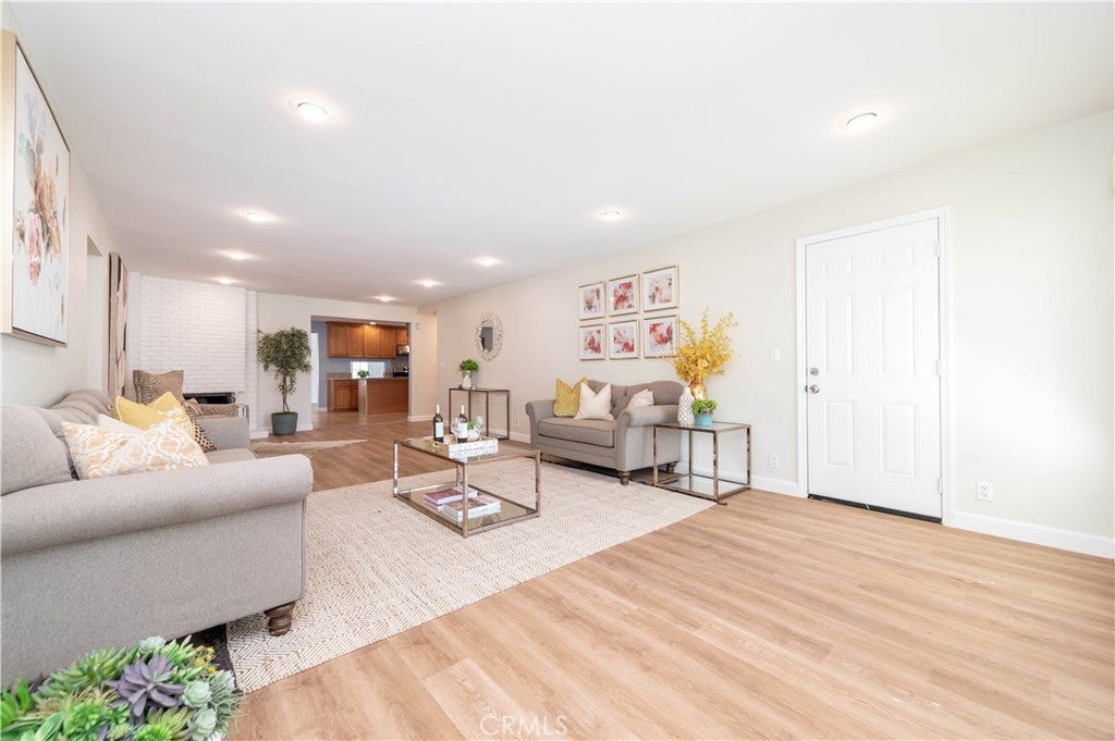 2437 Harmony Hill