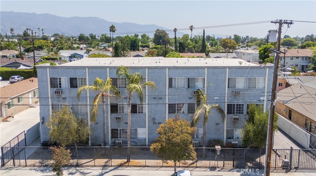 VINELAND 19: This investment property, constructed in 1989 and exempt from LA City rent control, is presented at a 5.5 CAP rate and a 12.10 GRM, with potential for increased returns. Situated in the rapidly developing southeast region of North Hollywood, it offers convenient access to NoHo, Burbank, and Studio City, as well as nearby shopping, dining, and entertainment venues. The Transit Oriented Community (TOC) Tier 3 designation provides tenants with easy access to public transportation. This well-maintained asset represents a valuable addition to any portfolio, with recent upgrades including a new roof installed in 2022.
PLEASE NOTE: All one-bedroom units are spacious singles with a partition wall converting them into a traditional spacious one-bedroom layouts.
Unit Mix 2 bachelor units (affordable), 14 Singles, 3 two bedroom and two baths.
Other Highlights: Secure parking, central heat, room refrigerated air, In-house laundry (landlord owned).