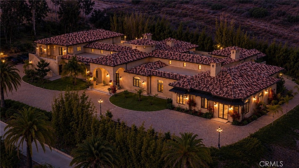 6884 Poco Lago