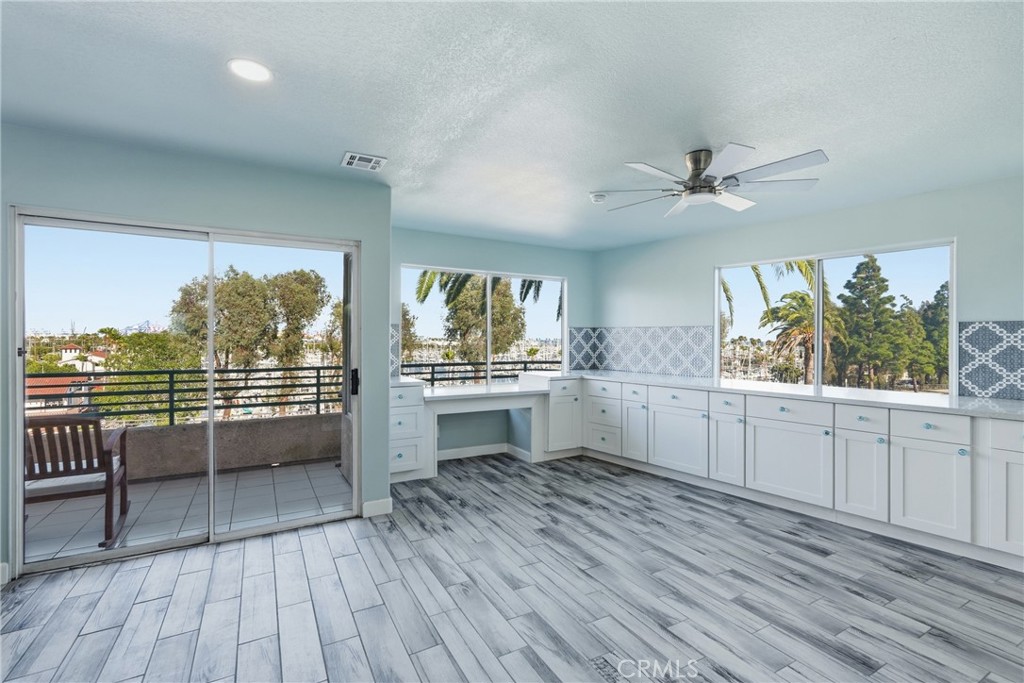 2222 S Mesa 8