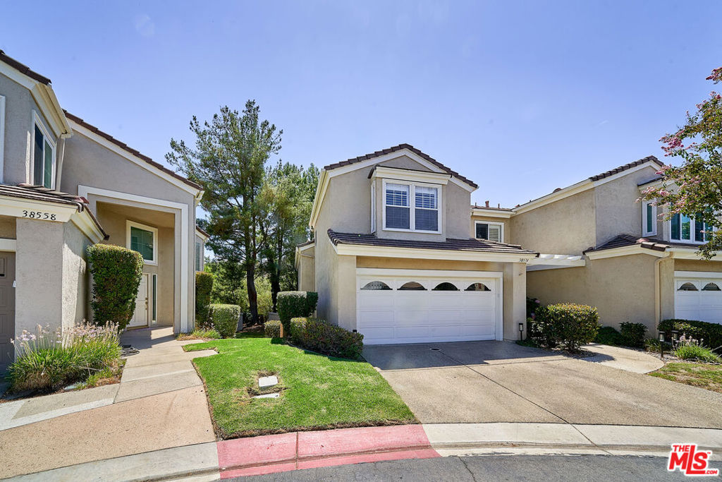 38574 Lochinvar Court