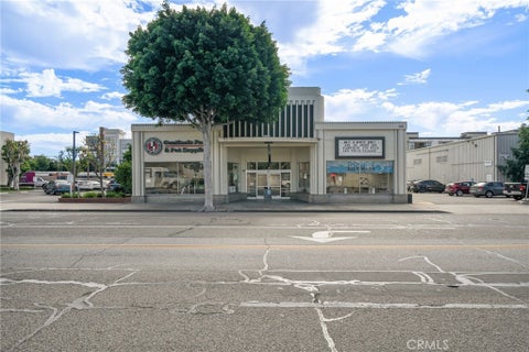 Photo of 218 W Commonwealth Ave, Fullerton, CA 92832 (MLS # AR26214651)