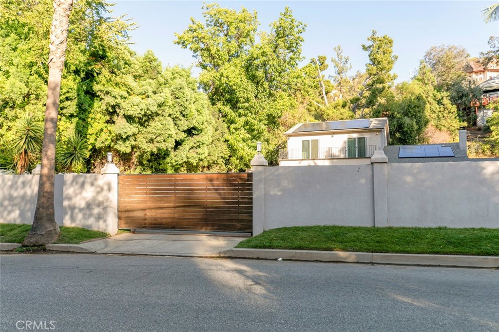 9620 Wheatland Avenue